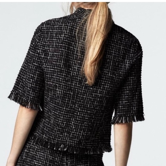 Zara Black and White Textured Top. Distressed women size L - Picture 3 of 11